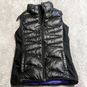 North face puffer vest. Black, excellent condition only worn a few times.